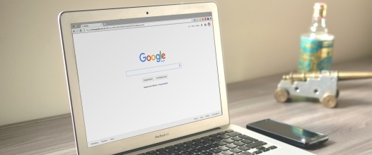 Google na laptopu 